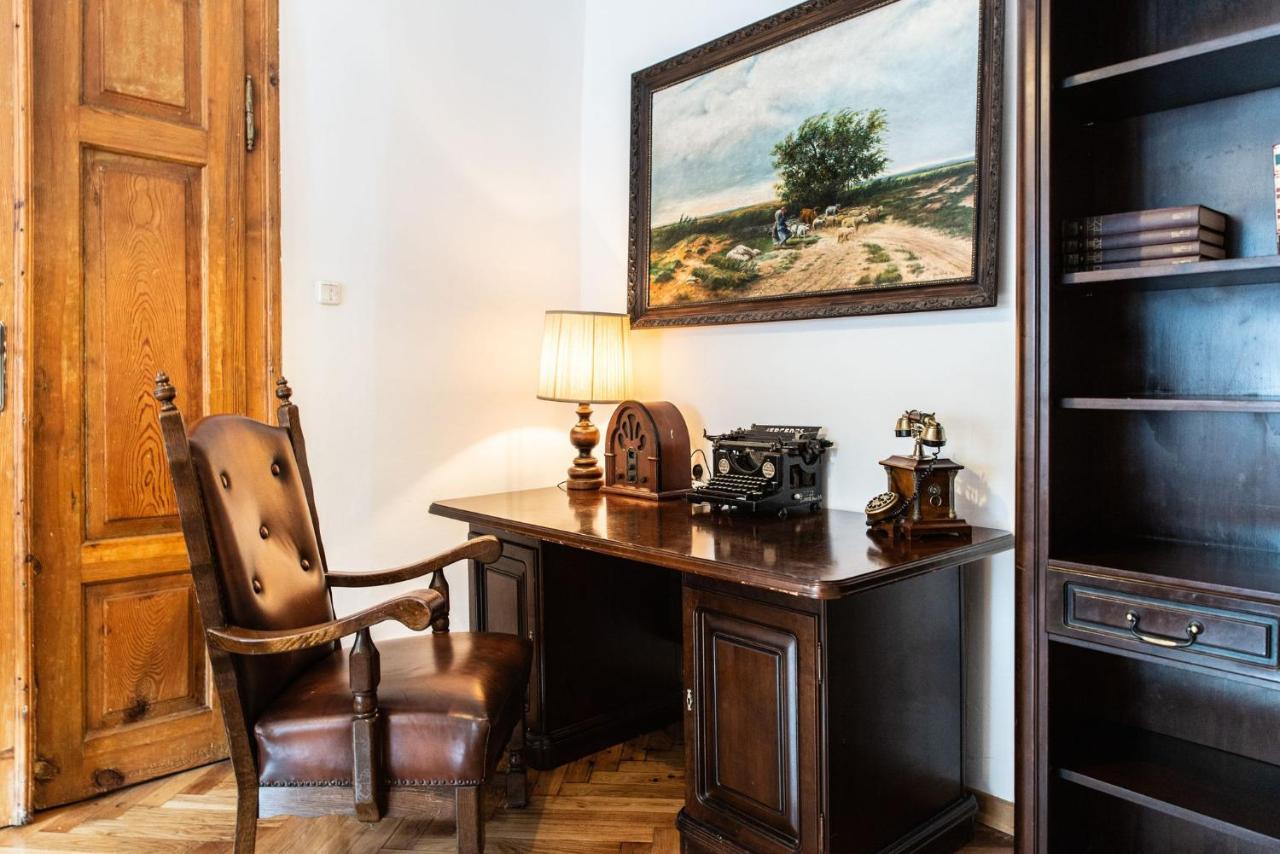 Apartament Cafe Belg تشينستوخوفا المظهر الخارجي الصورة