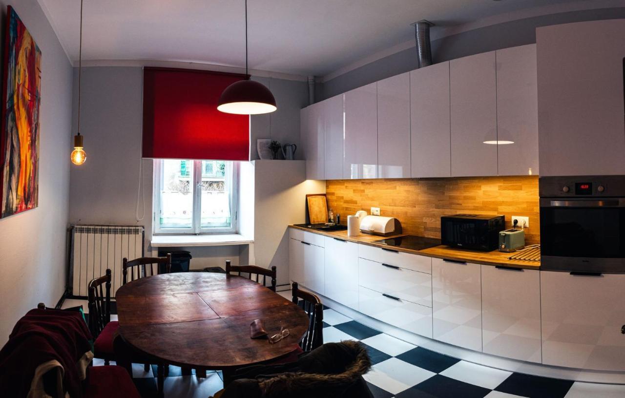Apartament Cafe Belg تشينستوخوفا المظهر الخارجي الصورة