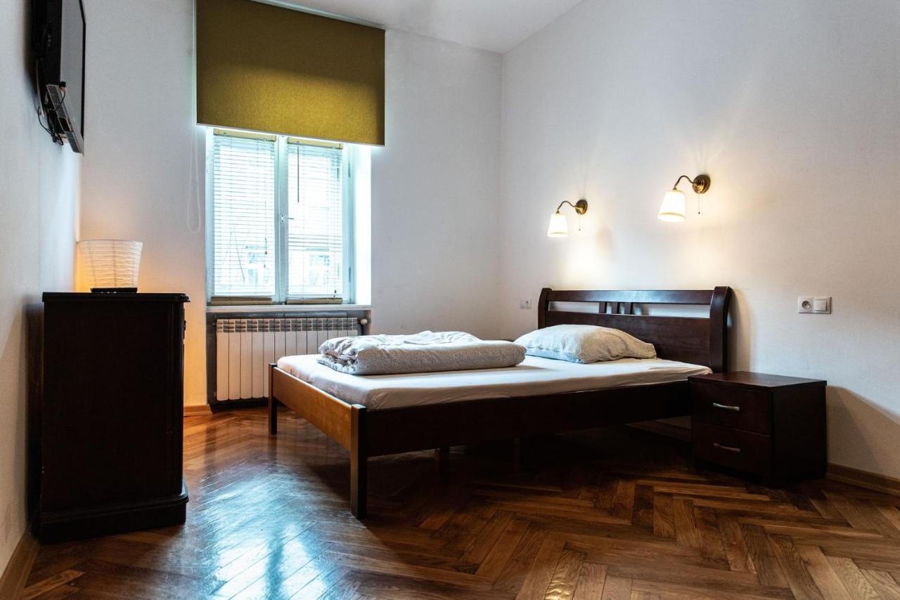 Apartament Cafe Belg تشينستوخوفا المظهر الخارجي الصورة